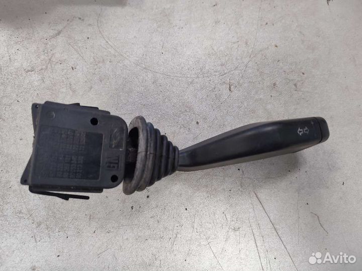 Переключатель поворотов на Opel Corsa B