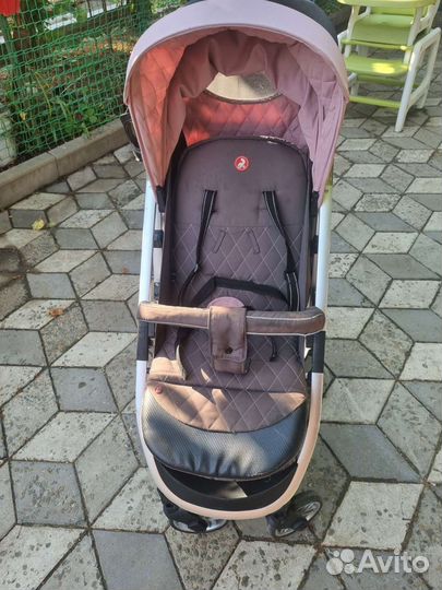 Прогулочная коляска capella