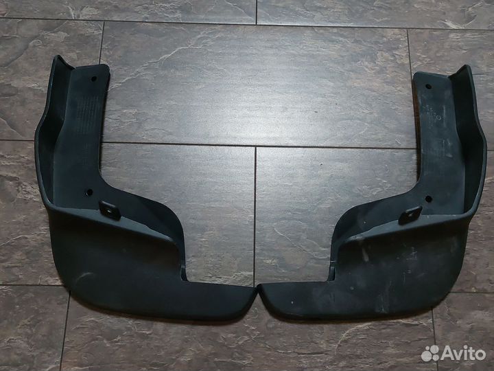 Брызговики на nissan qashqai j11