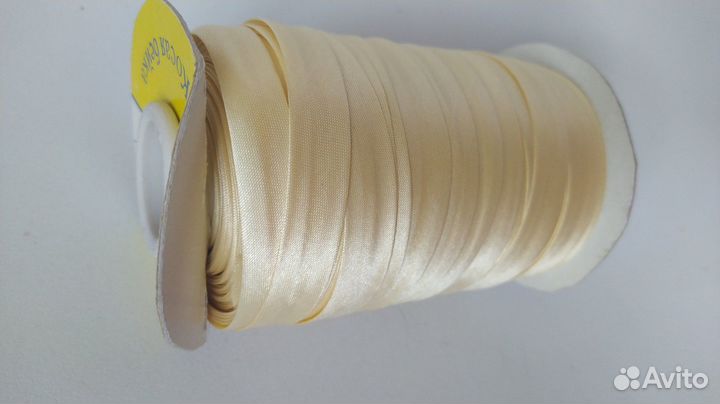 Косая бейка, пряжа, бисер