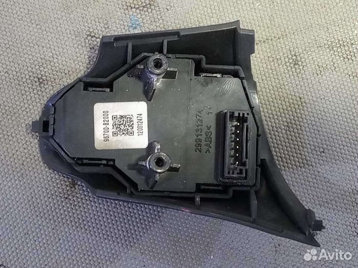 Кнопки на руль Kia Soul II рестайлинг (2016—2019) 46319