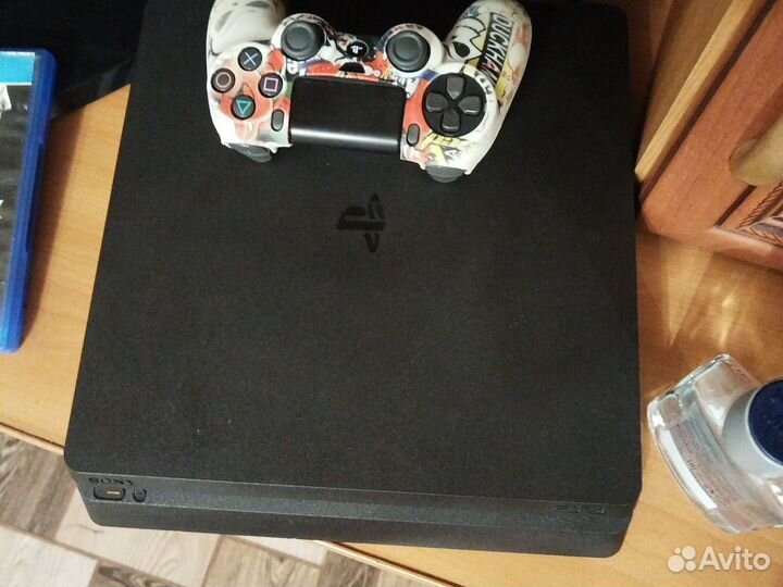 Sony playstation 4 PS4 pro 1tb с играми