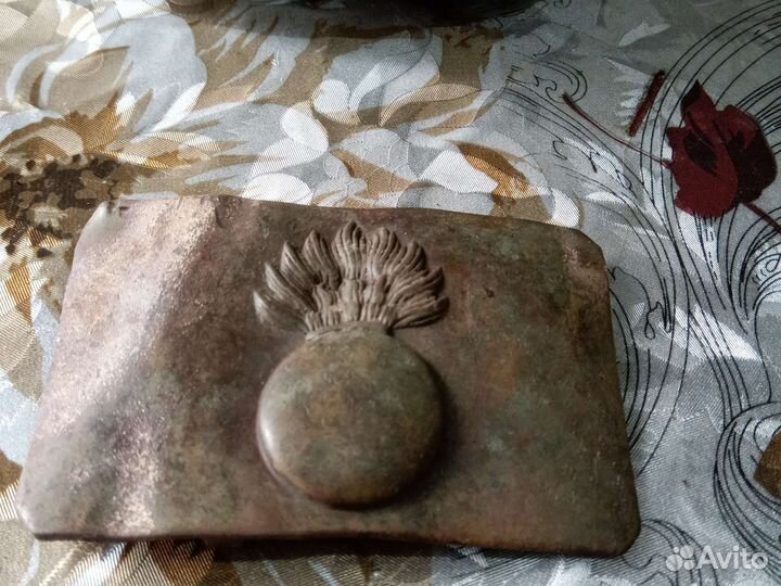 Пряжка гренада