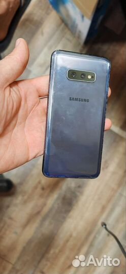 Samsung S10e