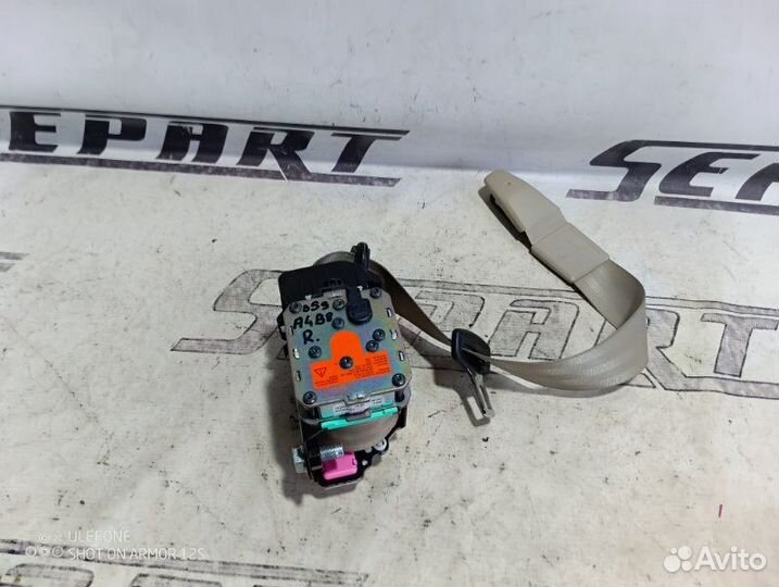 Ремень безопасности передний правый Audi A4