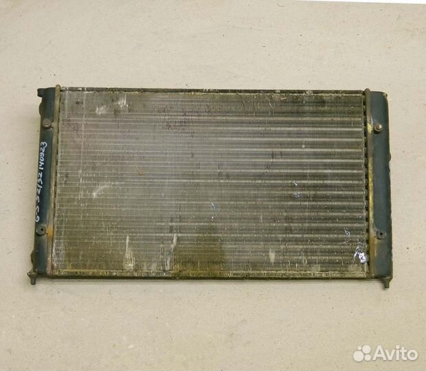 Радиатор охлаждения VW Golf 3 (525x320)