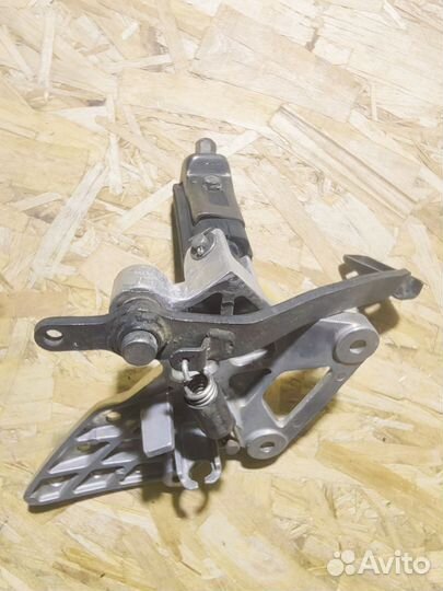 Подножки для мотоцикла