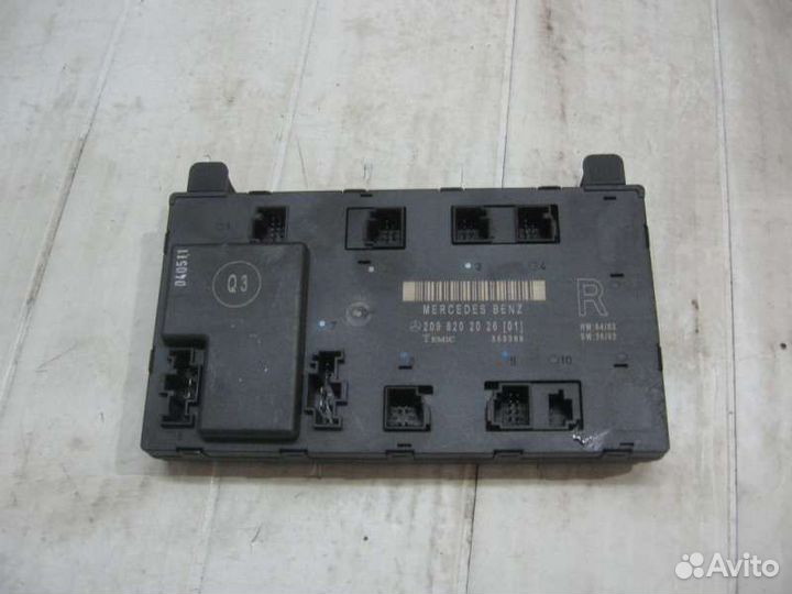 Блок комфорта правой двери Mercedes-Benz C209 CLK