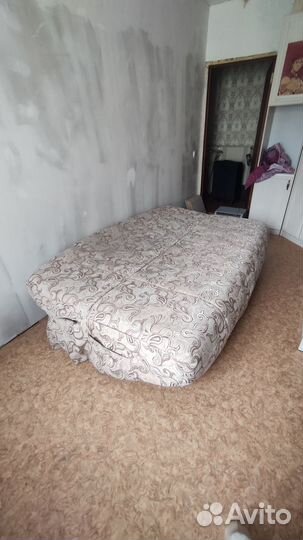 Диван-кровать прямой