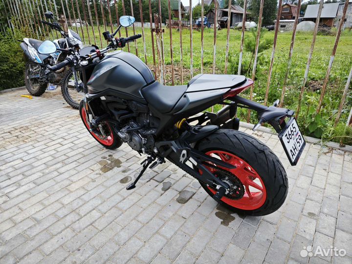 Ducati Monster 937