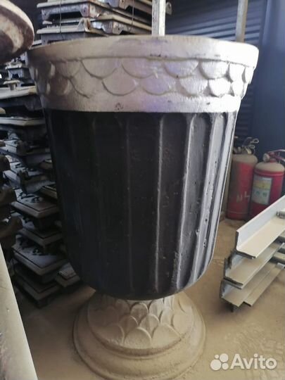 Урна чугунная круглая 