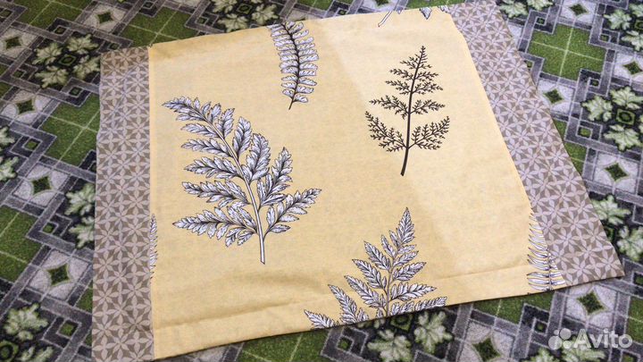 Постельное белье простынь и две наволочки