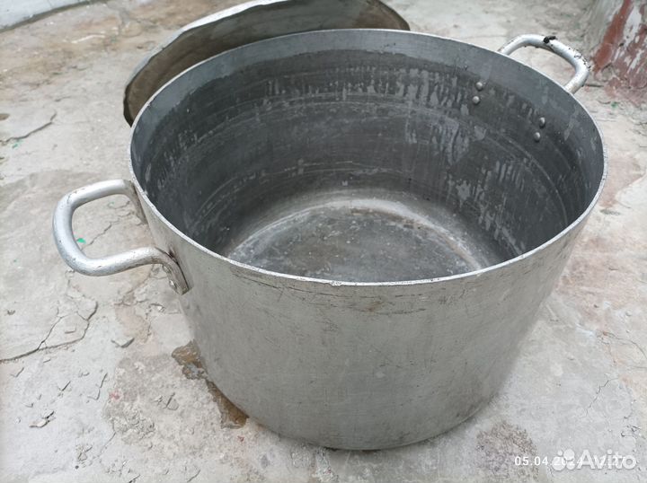 Продам кастрюлю алюм. 40л