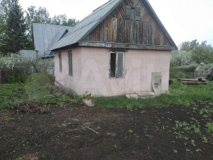 Дом 25 м² на участке 6 сот.