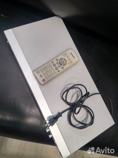 DVD плеер Samsung DVD-p545k XEV