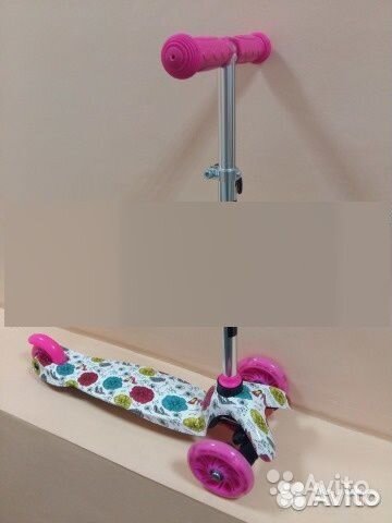 Детский 3 колесный самокат, с цветочным принтом