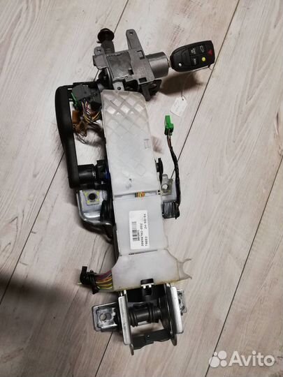 Рулевая колонка с замком зажигания и ключом