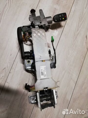 Рулевая колонка с замком зажигания и ключом