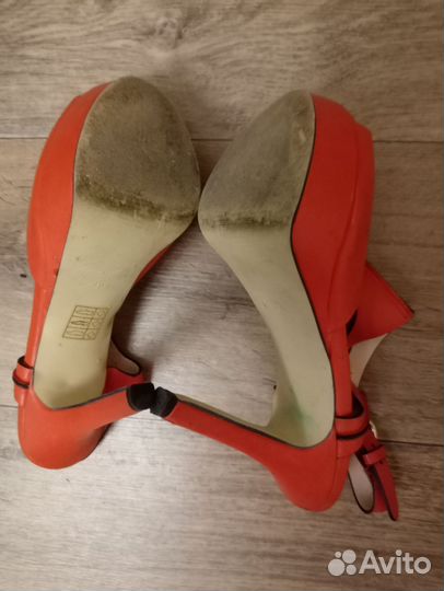 Босоножки женские 35 размер бу