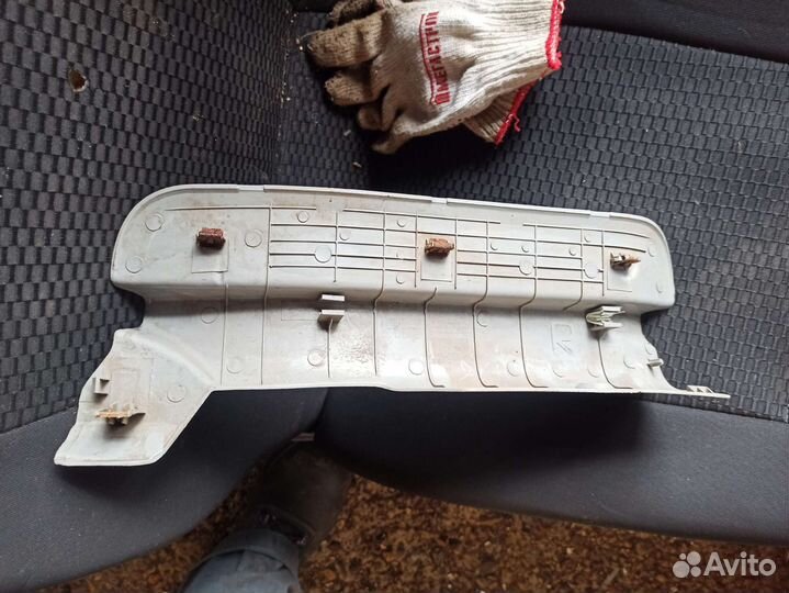 Накладка порога задняя правая KIA Cerato 1