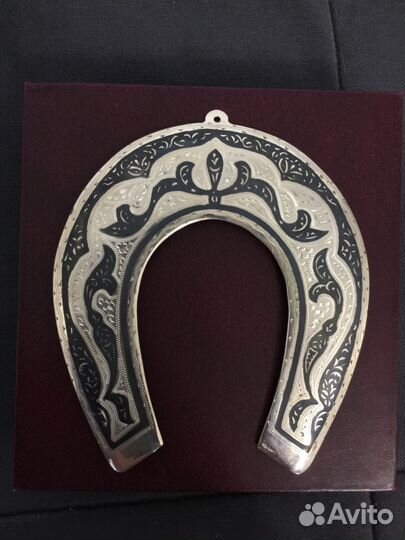 Серебряная подкова «на счастье»