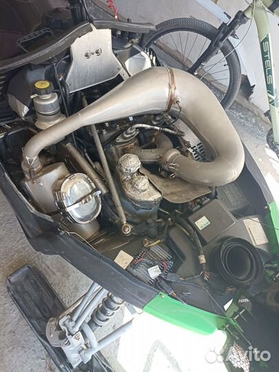 Продам снегоход Arctic Cat M8