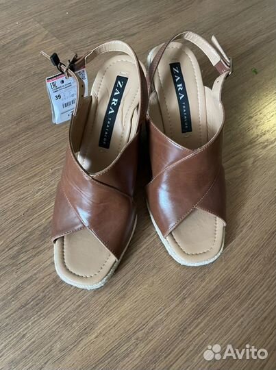 Босоножки zara