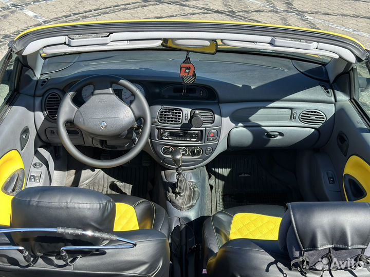 Renault Megane 2.0 МТ, 1999, 252 408 км