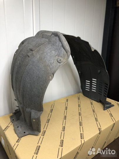 Подкрылок передний левый Lexus Rx 200