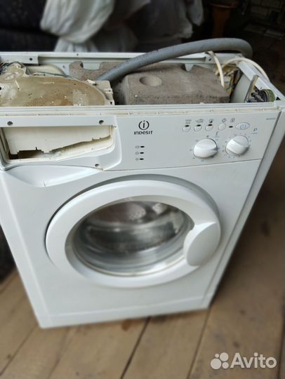 Стиральная машина на запчасти indesit wiun 102