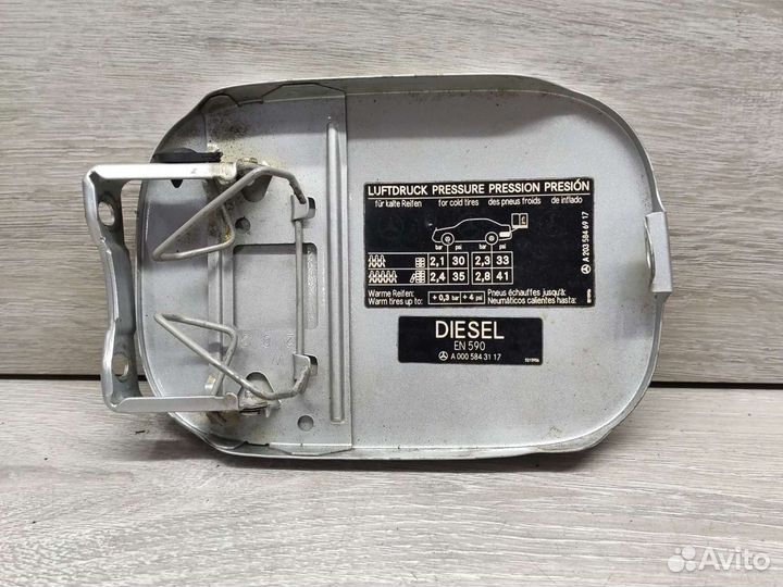 Лючок бензобака оригинал Mercedes W203 00-06г