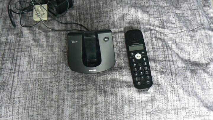 Продам стационарный телефон Philips сд 140