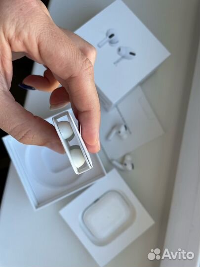 Apple AirPods Pro беспроводные наушники оригинал