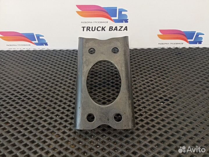 81437400195 Кронштейн амортизатора переднего