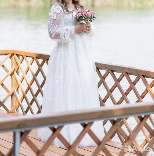 Свадебное платье