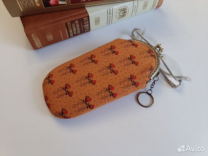 Очечник с фермуаром ручной работы