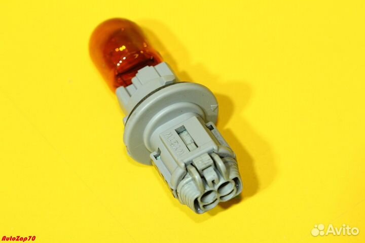 Nissan Patrol (Y62) Патрон лампы