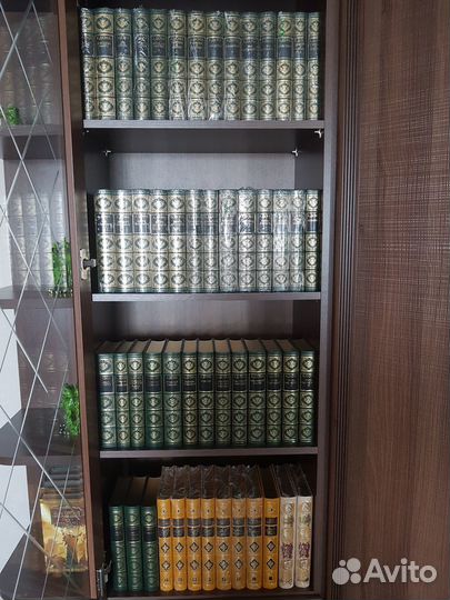 Интрейд корпорейшн Подарочные и Коллекционные