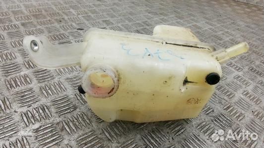 Бачок расширительный toyota avensis T27 (87Y03NP01