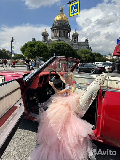 Платье со шлейфом