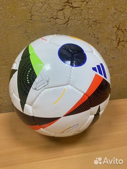 Мяч футзальный Adidas Euro24 PRO Sala р.4