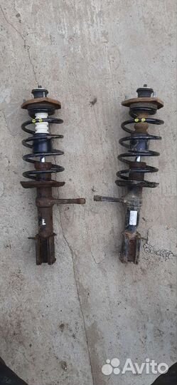 Стойки передние Калина 1