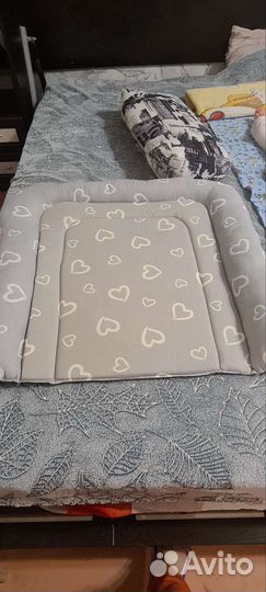 Мягкий матрасик на пеленальный комод