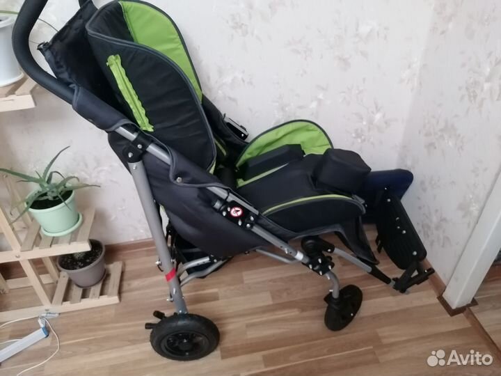 Инвалидная коляска новая