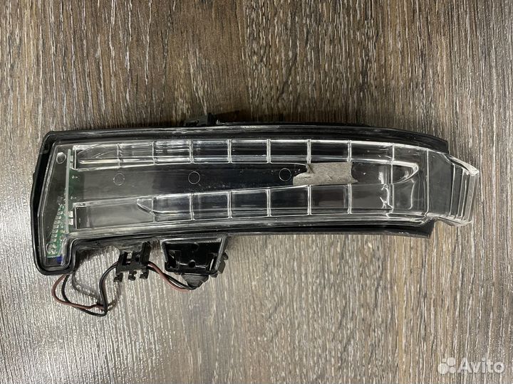 Фонарь указателя поворота правый Mercedes-Benz