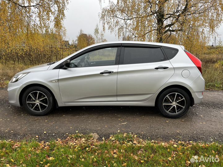 Hyundai Solaris 1.4 AT, 2011, 204 398 км