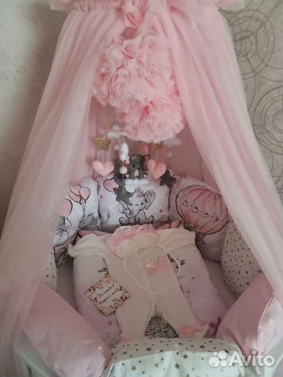 Детская кроватка-трансформер с маятником