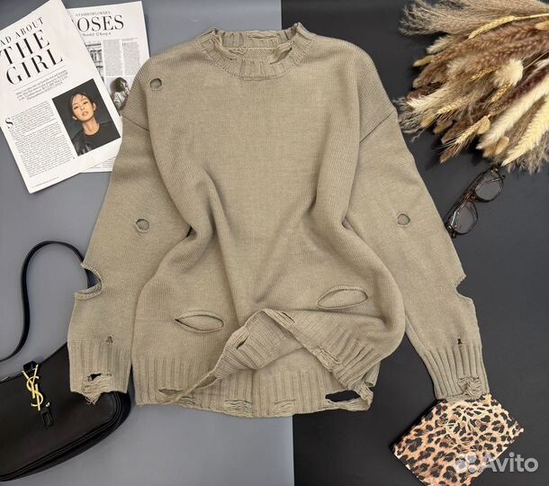Свитер