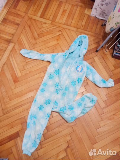 Комбинезон на девочку 128