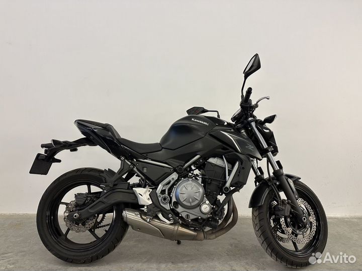 Мотоцикл Kawasaki Z650 во Владивостоке